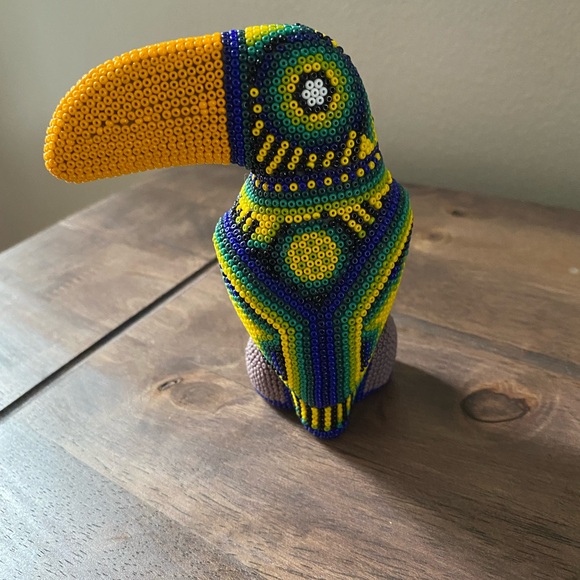 Handmade carved Toucan - Picture 5 of 8